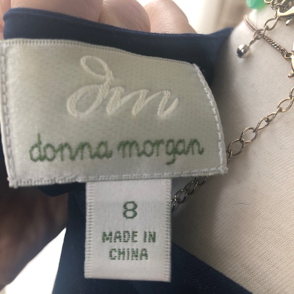 Silk dress with tie waist - Picture 6 of 8